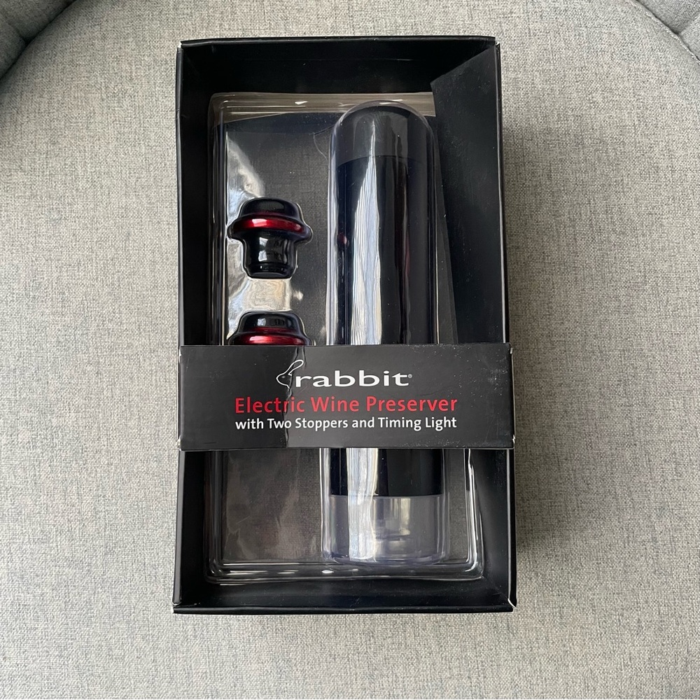 NIB Rabbit Electric Wine Preserver